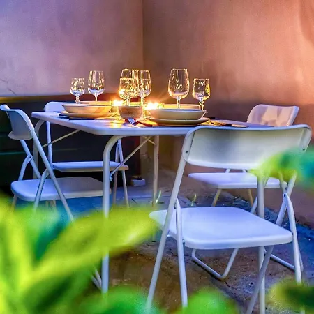 Wine Stay, Relaxation And Style In * Rom