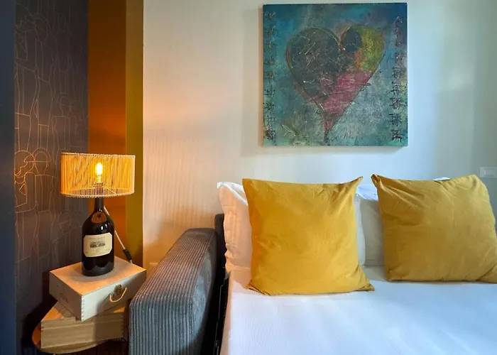 Wine Stay, Relaxation And Style In Apartment Rom